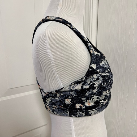 Lululemon Free to Be Serene Bra F2 - Picture 2 of 5